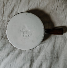 Load image into Gallery viewer, Pfaltzgraff Drip Glaze Bean Pot