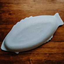 Load image into Gallery viewer, Milk Glass Fish Platter